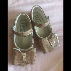 pip squeaks boutique cork bow shoes
